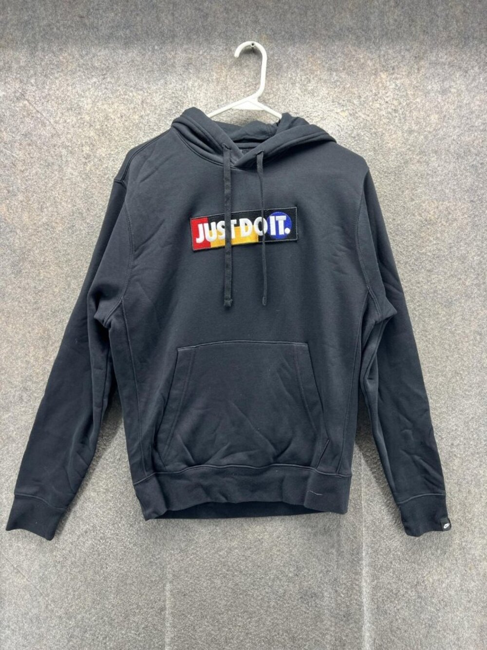Nike Hoodie Mens Small Black Pullover Fleece Just Do It Patch Graphic Logo